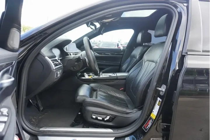 $29988 : BMW 7 Series 2020 740i 4dr S image 7