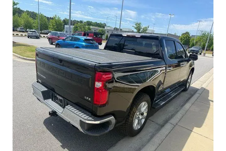 $30865 : Chevrolet Silverado 1500 201 image 6