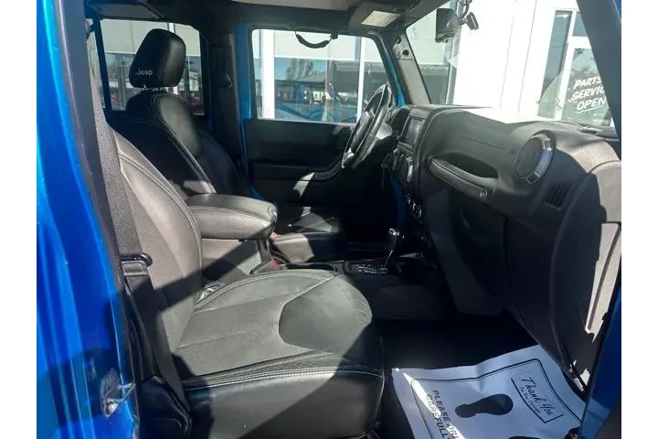 Jeep Wrangler Unlimited 2016 image 9