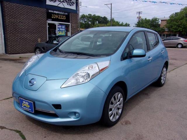 $10999 : 2015 LEAF S image 4