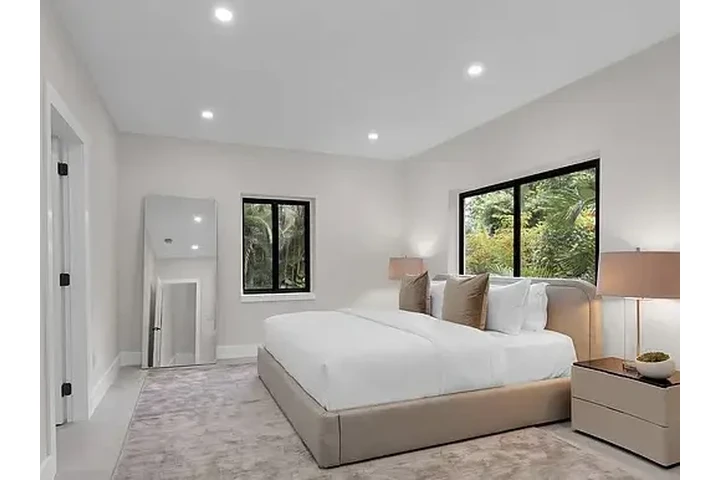 $1500 : HOUSE FOR RENT image 5