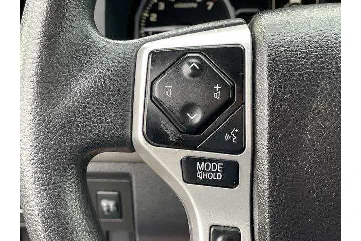 $37888 : Toyota Tundra 2021 4x2 SR5 4 image 8