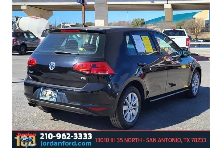 $8815 : Volkswagen Golf 2016 TSI S 4 image 5
