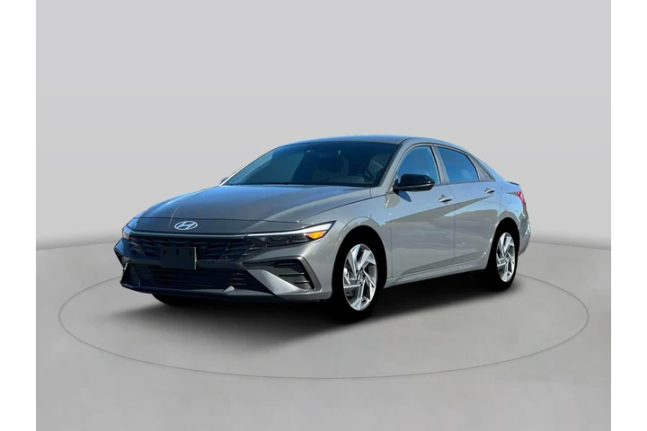 $17420 : Hyundai ELANTRA 2025 SEL Spo image 1
