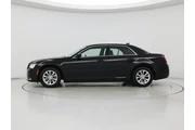 $22998 : Chrysler 300 2023 Touring 4d thumbnail