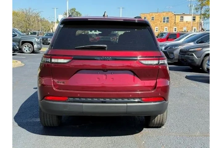 $28995 : Jeep Grand Cherokee 2023 4x4 image 5