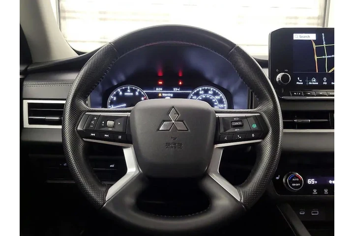 $23998 : Mitsubishi Outlander 2024 SE image 10