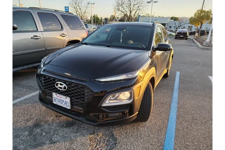 $17590 : Hyundai KONA 2020 SEL 4dr Cr image 1