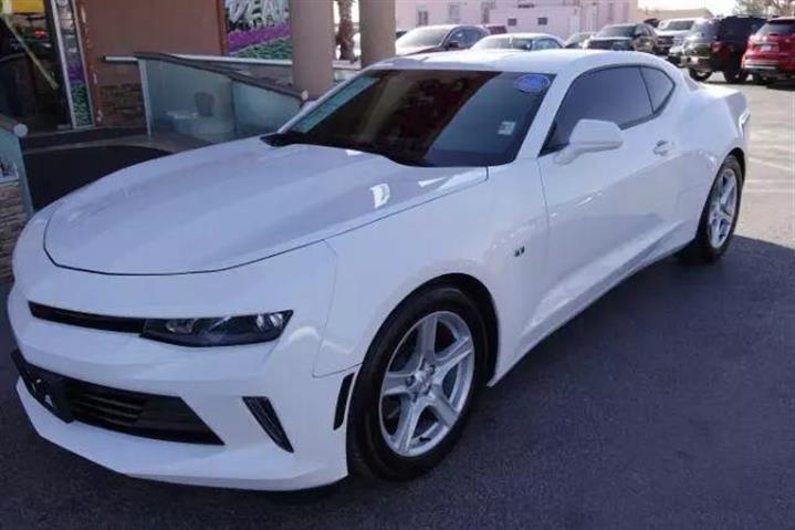 $28995 : Pre-Owned 2018 Camaro LS Coup image 2