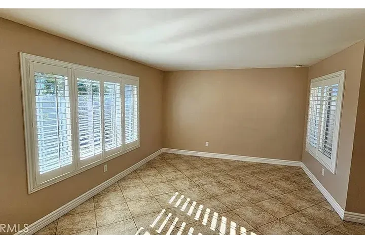 $2500 : Amazing Single family home image 6