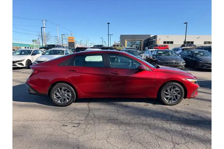 $18500 : Hyundai ELANTRA 2024 SEL 4dr image 3