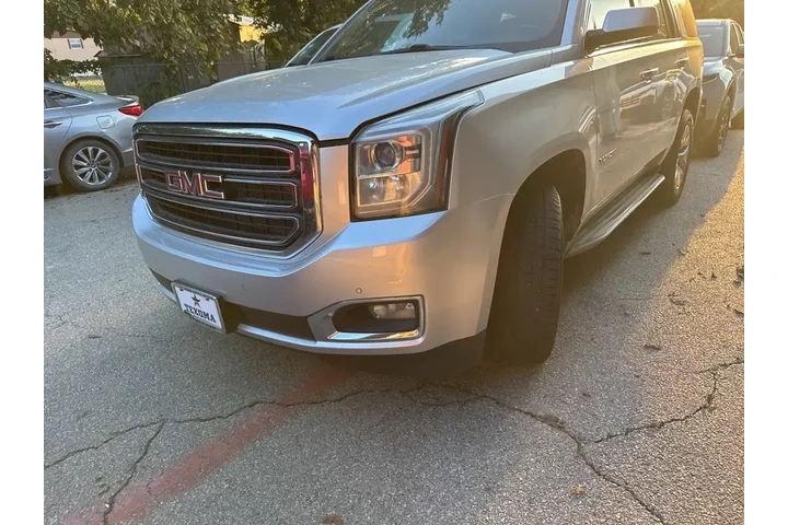 $18798 : GMC Yukon 2015 4x2 SLE 4dr S image 3