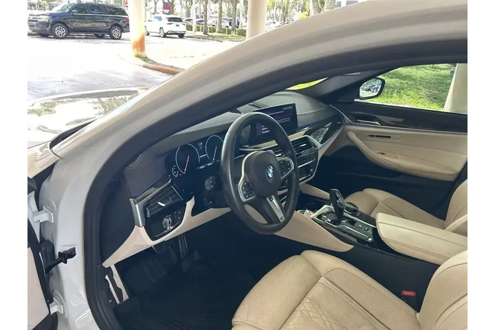 $32800 : BMW 5 Series 2019 AWD M550i image 6