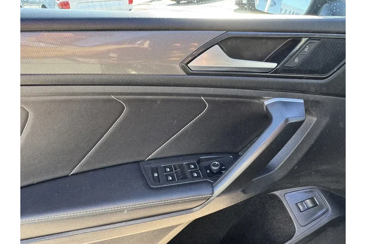 $19990 : Volkswagen Tiguan 2024 Wolfs image 10