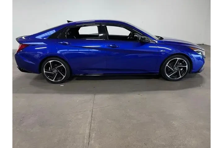 $19976 : Hyundai ELANTRA 2023 N Line image 2