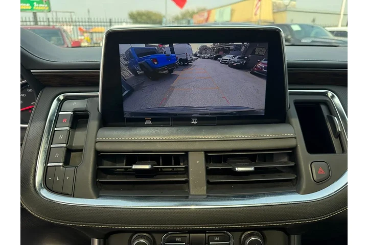 2021 Tahoe Premier image 10