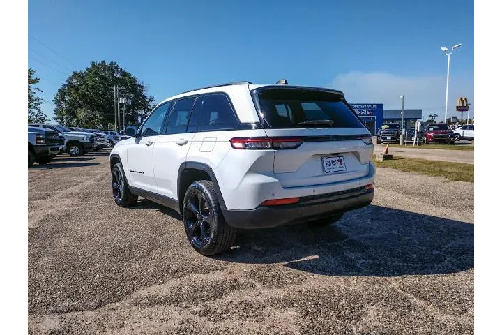 $26775 : Jeep Grand Cherokee 2023 4x2 image 3