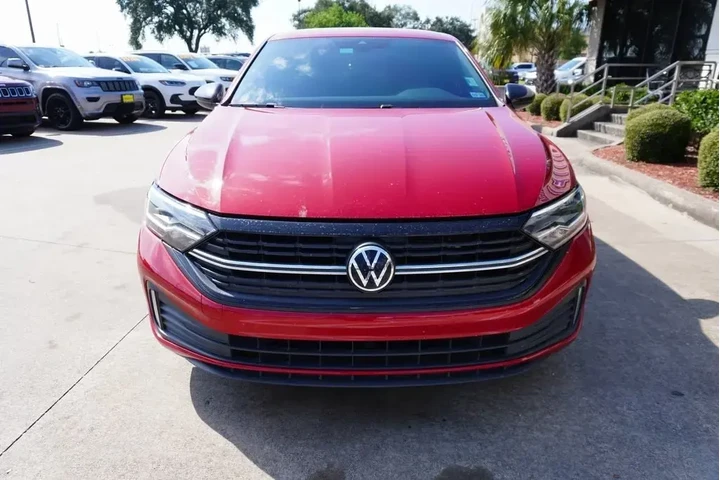 $19988 : Volkswagen Jetta 2024 Sport image 2