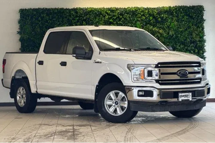 $29497 : Ford F-150 2020 4x4 XL 4dr S image 2