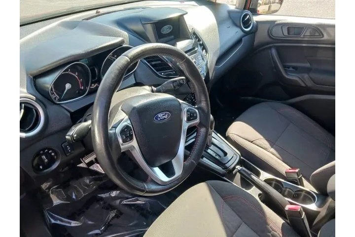 $13500 : 2019 Fiesta ST Line image 3