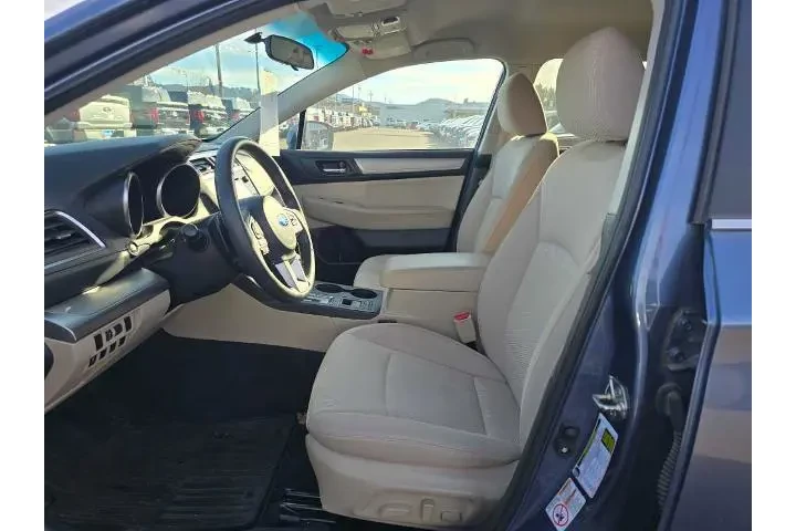 $14000 : Subaru Outback 2017 AWD 2.5i image 9