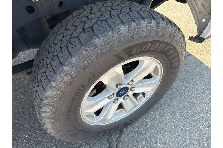 $15995 : Ford F-150 2018 4x4 King Ran image 7