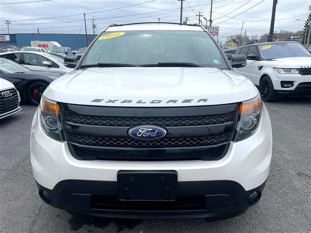 $15998 : 2014 Explorer image 3