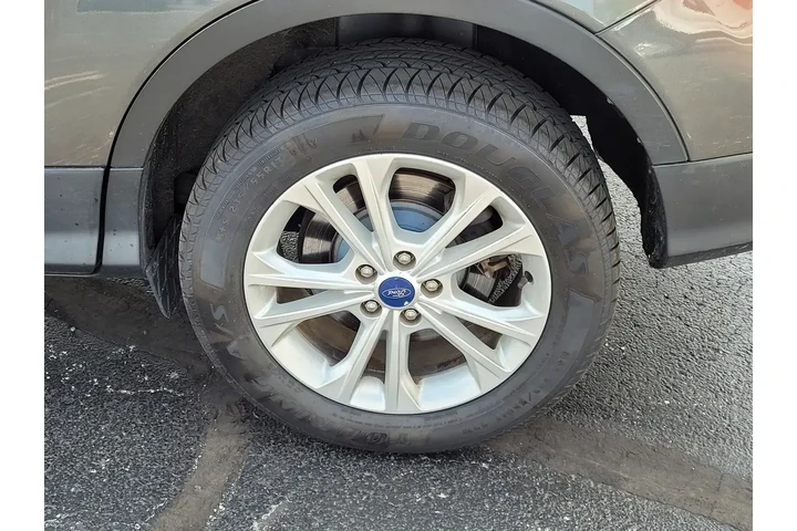 $12790 : Ford Escape 2018 AWD SE 4dr image 10