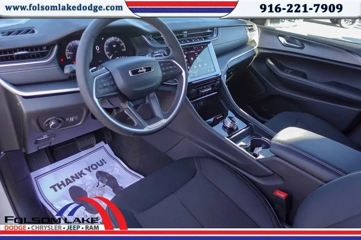 $35900 : Jeep Grand Cherokee 2025 4x4 image 10