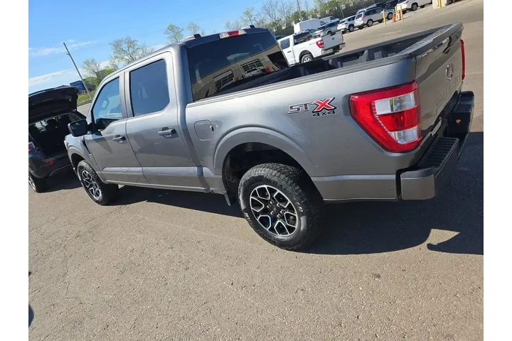 $31999 : Ford F-150 2022 4x4 XL 4dr S image 6