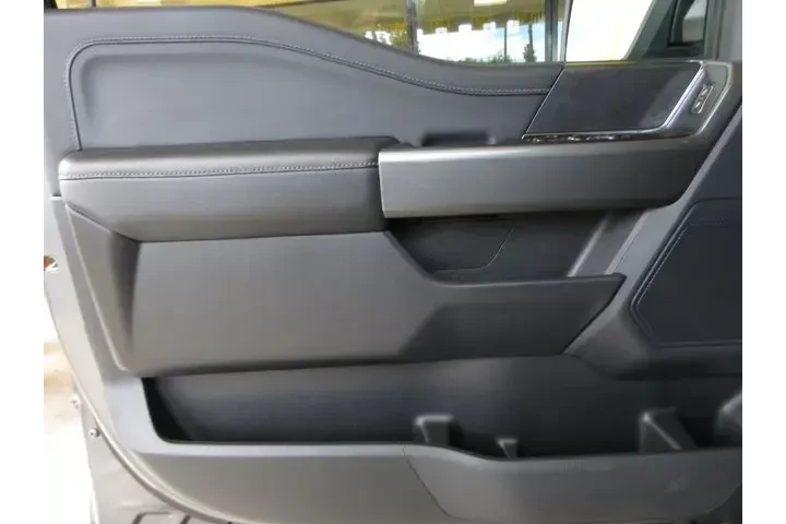 $39991 : Ford F-150 2023 4x4 XLT 4dr image 9