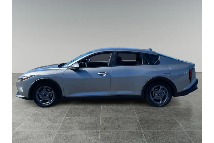 $29350 : Kia K4 2025 image 2