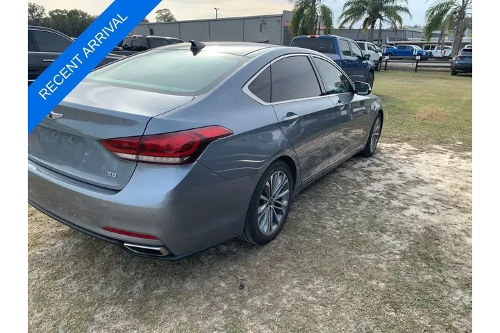$16987 : Genesis G80 2017 3.8 4dr Sed image 5