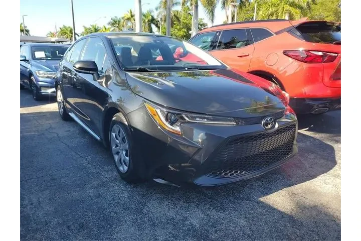 $15990 : Toyota Corolla 2022 LE 4dr S image 2