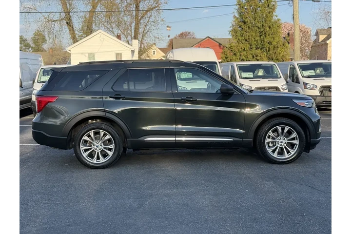 $31680 : Ford Explorer 2022 AWD XLT 4 image 7