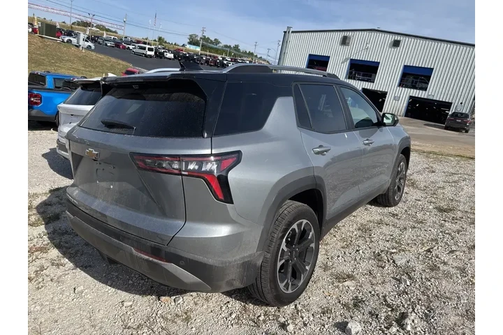 $34412 : Chevrolet Equinox 2025 4x4 L image 8