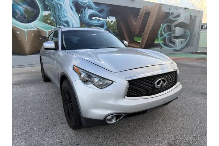 $13995 : 2017 QX70 image 5
