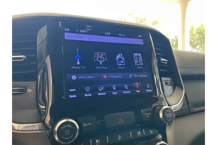 $24832 : Ram 1500 2019 4x2 Laramie 4d image 10