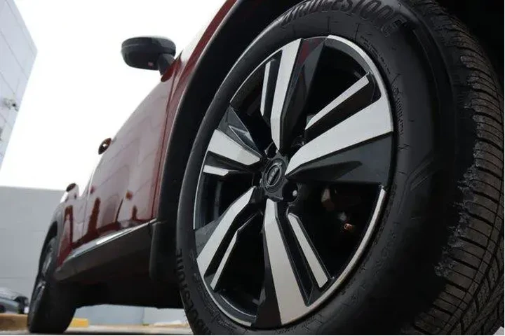 $23872 : Nissan Rogue 2023 AWD SL 4dr image 8