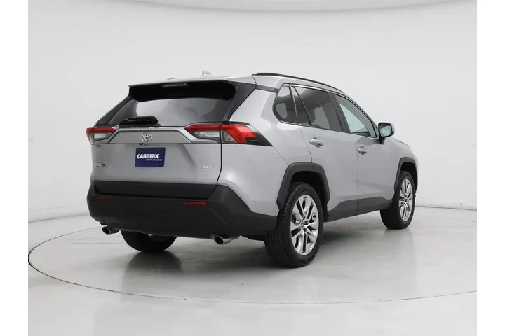 $21998 : Toyota RAV4 2021 XLE Premium image 8