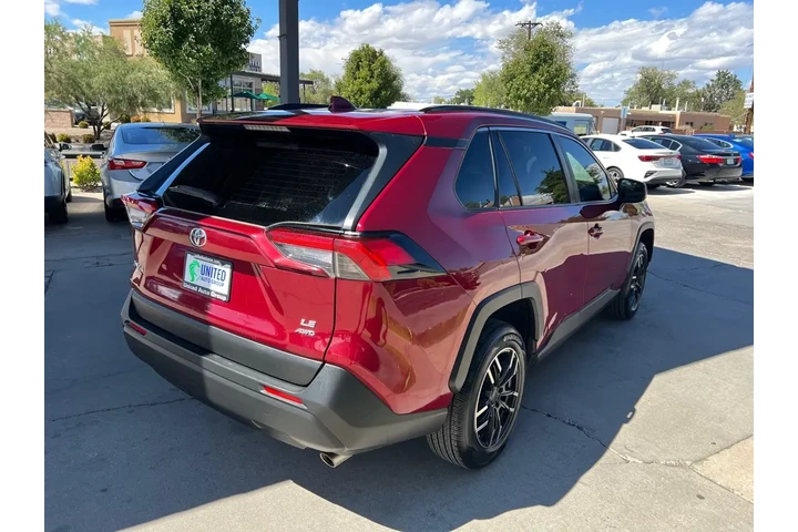 2020 RAV4 LE AWD image 5