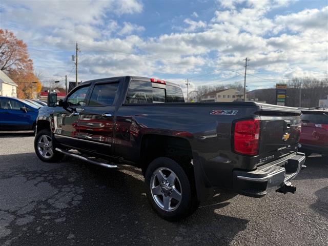 $22990 : 2015 Silverado 2500HD image 3