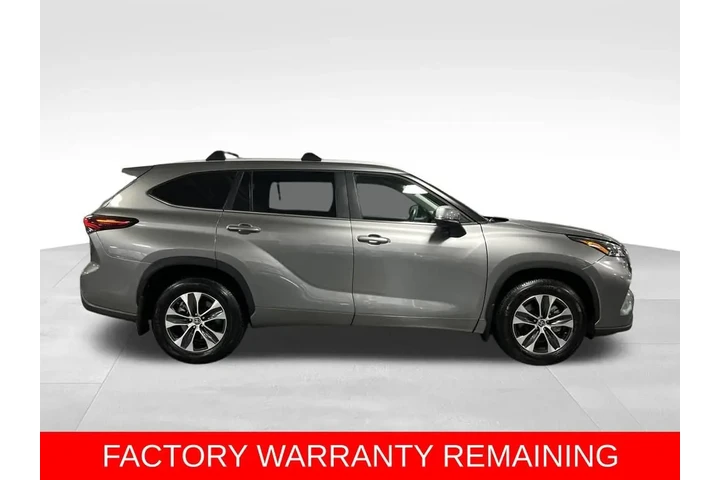 $43888 : Gold Certified2025 Highlander image 6