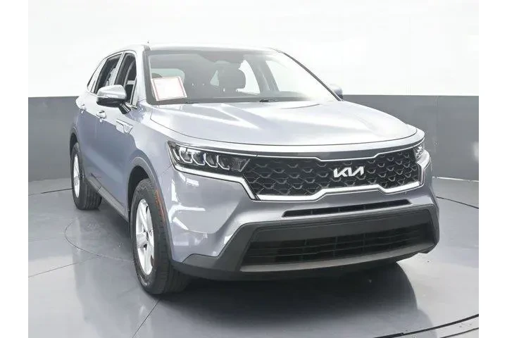 $17996 : Kia Sorento 2022 LX 4dr SUV image 9