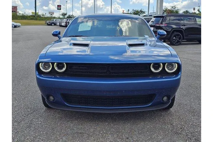 $25999 : Dodge Challenger 2023 SXT 2d image 2