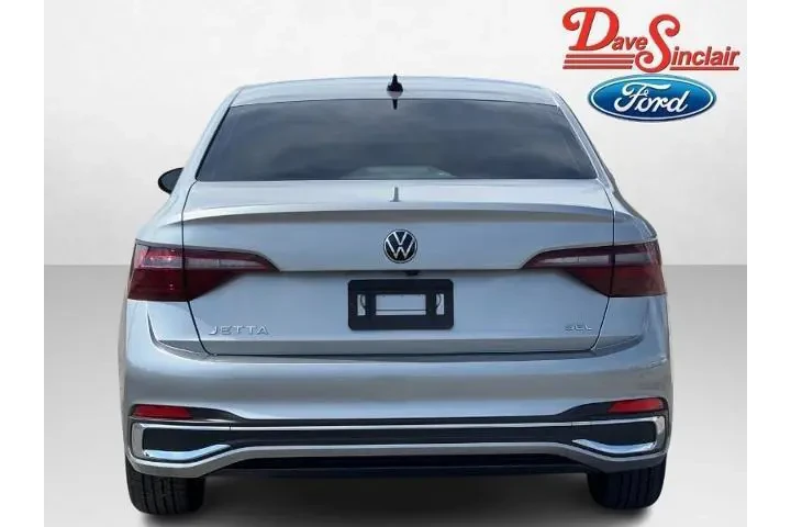 $20595 : Volkswagen Jetta 2023 SEL 4d image 8