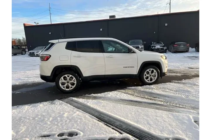 $26980 : Jeep Compass 2025 4x4 Latitu image 5