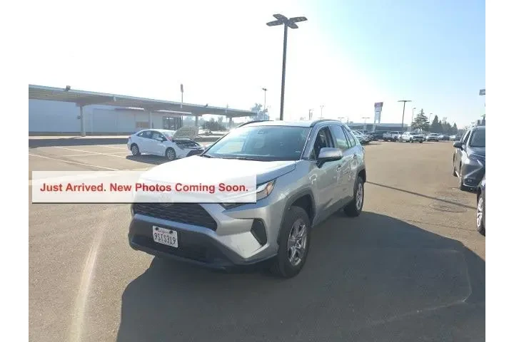 $29500 : Toyota RAV4 2025 XLE 4dr SUV image 3