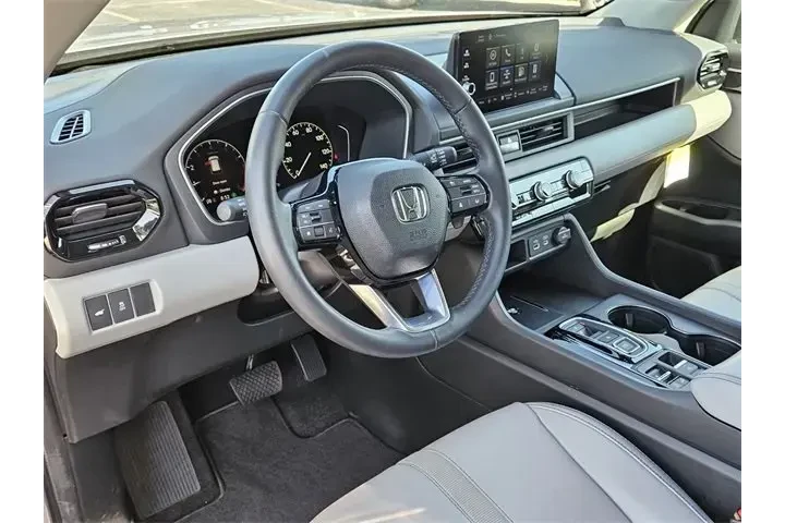 $37590 : Honda Pilot 2024 EX-L 4dr SU image 4