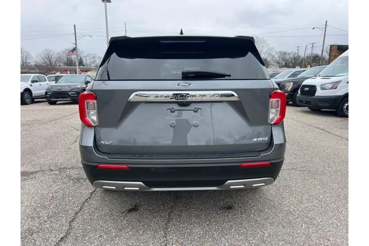 $29999 : Ford Explorer 2022 AWD XLT 4 image 5